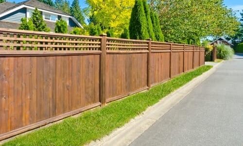 The Long-Term Benefits of Fence Staining for Agricultural Landowners